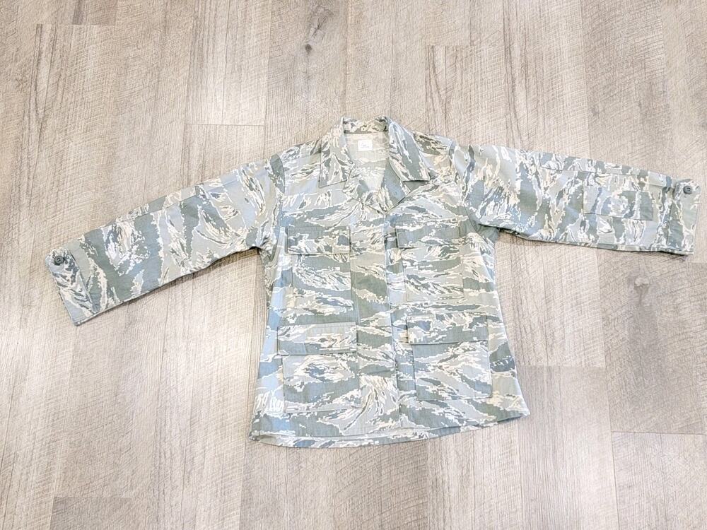 US Air Force Women's ABU Camouflage Utility Jacket - Size 8XS Excellent